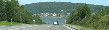 Route 198 - Le Boulevard de York entame sa descente vers la rivire du mme nom et le centre-ville de Gasp